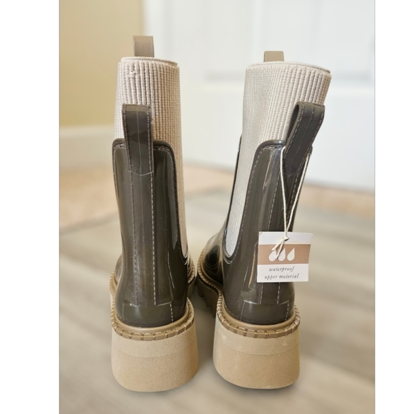 NWT Dolce Vita Tropic H20 Tan / Cream Rain Boots Womens Size 6 - Picture 3 of 12